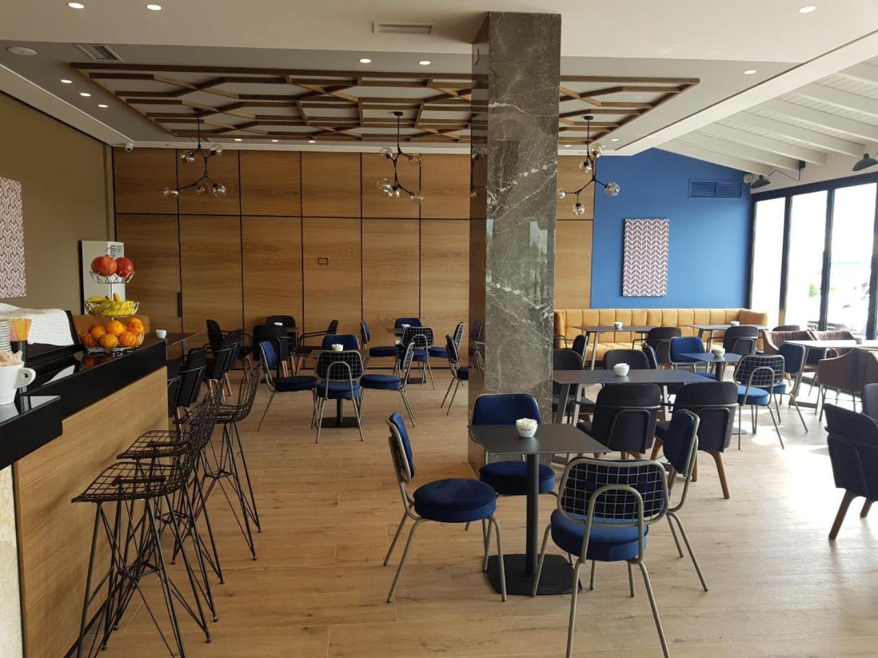 Hotel Kresko Lushnjë Esterno foto