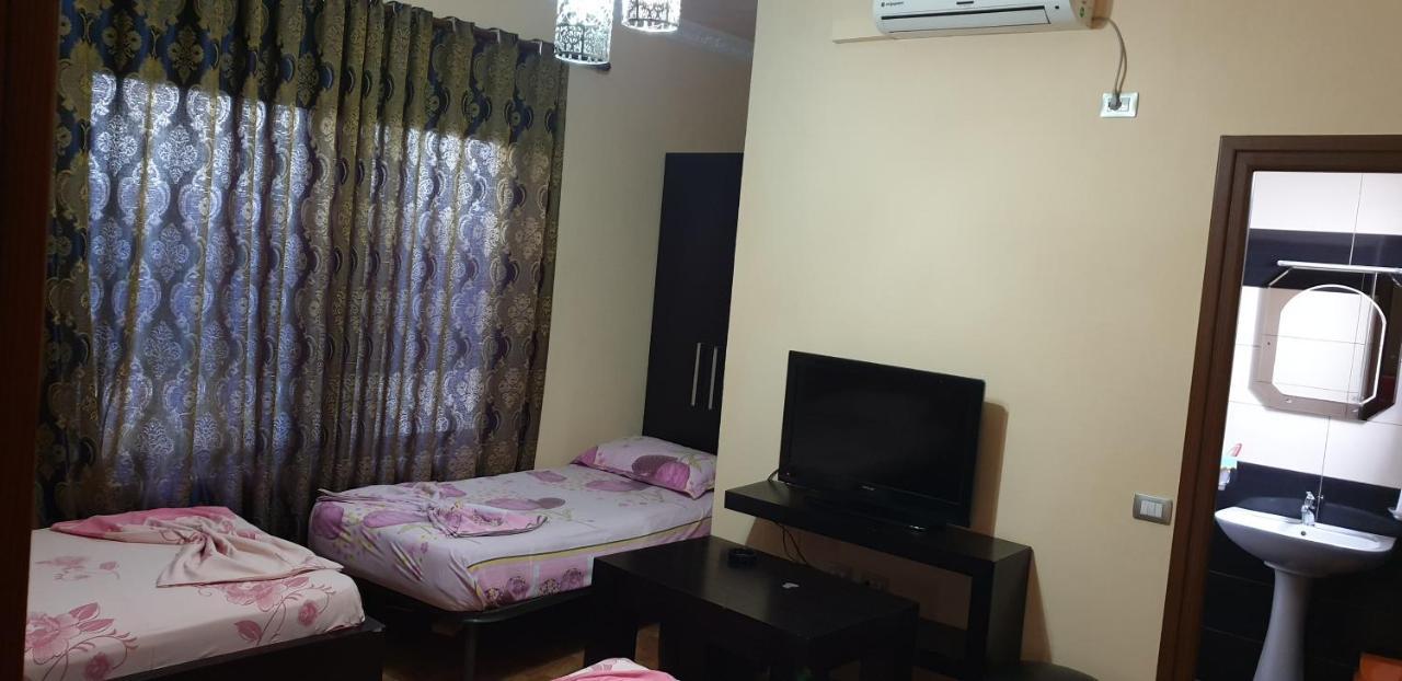 Hotel Kresko Lushnjë Esterno foto